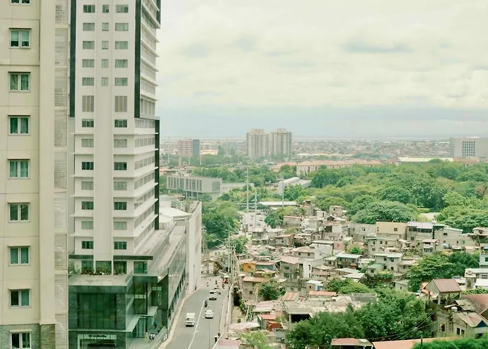Spacious 2br At Soma Bgc Near Sm Aura And Bonifacio High Street