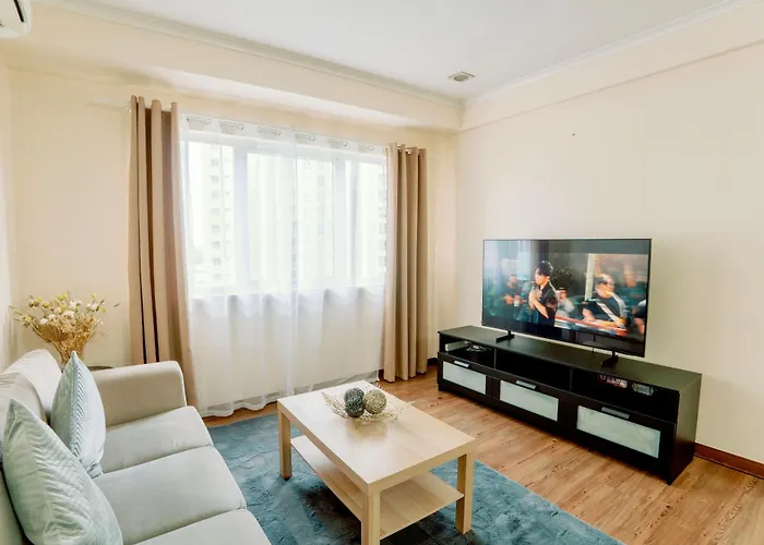 Spacious 2br At Soma Bgc Near Sm Aura And Bonifacio High Street Apartment