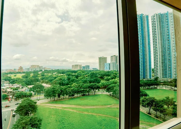 Spacious 2br At Soma Bgc Near Sm Aura And Bonifacio High Street Apartment *